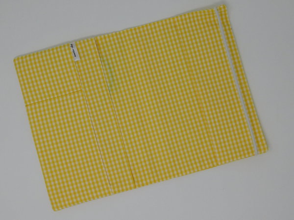U-Hefthülle Blümchen gelb-weiß kariet - personalisiert mit Name und Geb.-Datum