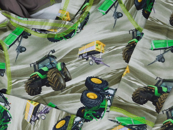 Kapuzen Shirt - Traktor / Trekker - geeignet für Wäschetrockner Gr. 104 - Unikat