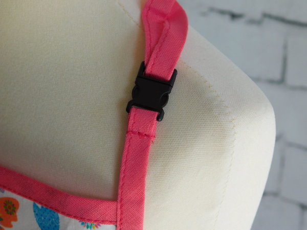Kinderschürze bunte Schmetterlinge - Halsweite / Länge verstellbar - mit Tasche
